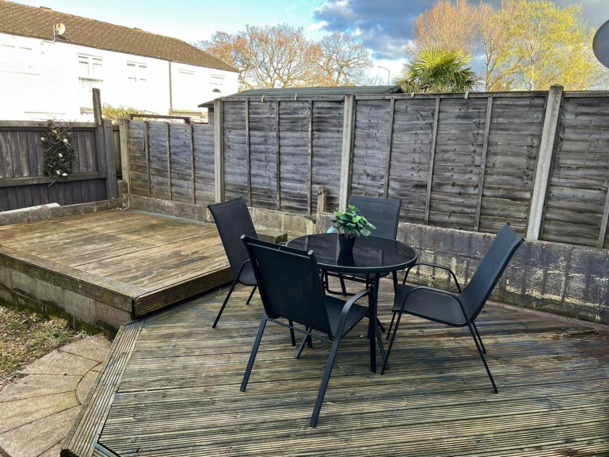 Spacious & Comfy Home- Very Close To Nec Birmingham ,Hs2 & Airport- Perfect For Contractors & Groups- Free Parking & Fast Wifi Marston Green Luaran gambar